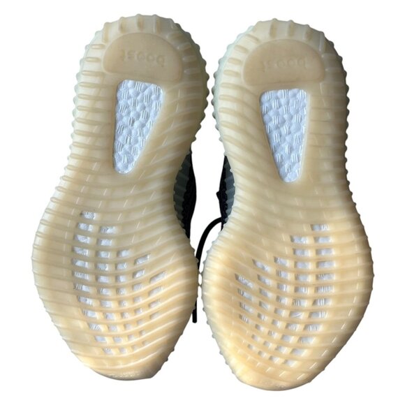 Yeezy Boost 350 V2 Carbon Sneakers US 4 - Picture 6 of 9